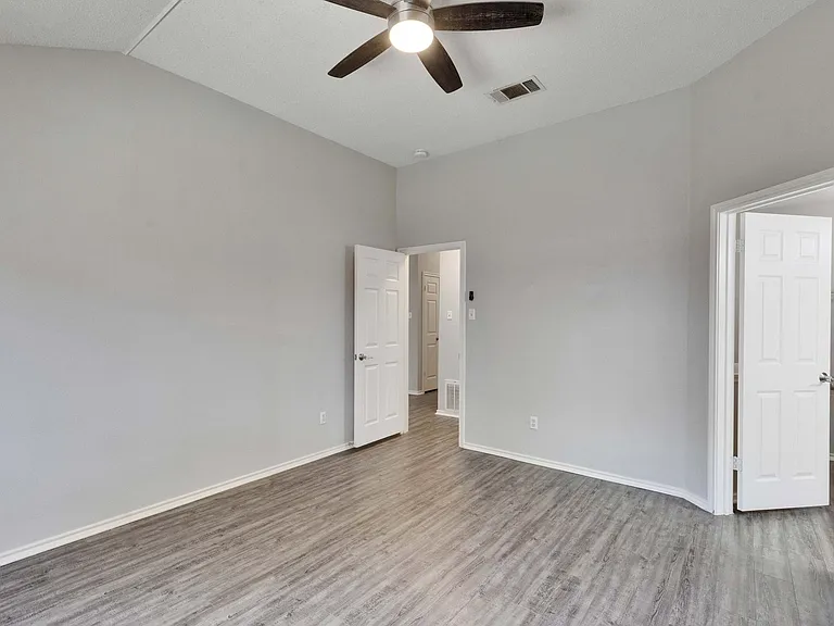 1403 Gulf Way — Photo 12