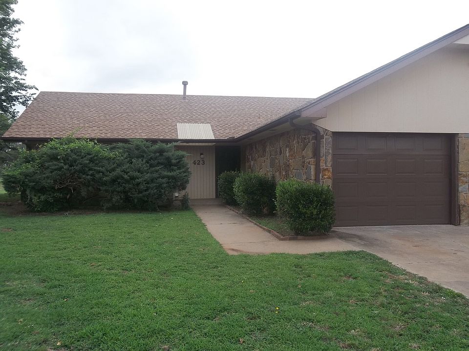 1st image of 421-423 E Britton Ct