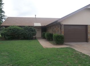 421-423 E Britton Ct, Stillwater, OK 74075