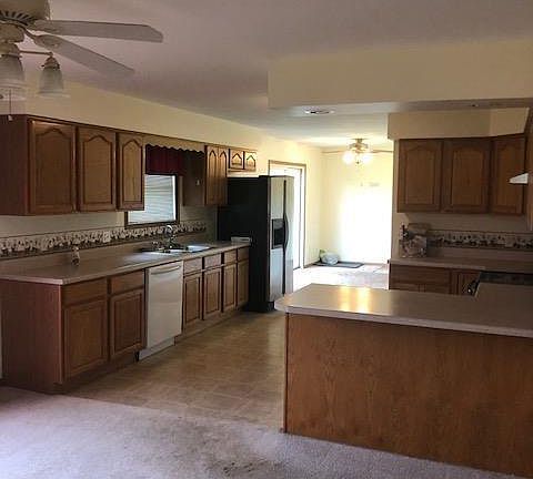 5th image of 5134 Lake Shore Dr