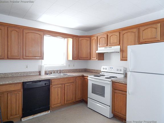 3rd image of 28 Federal Ave #2B