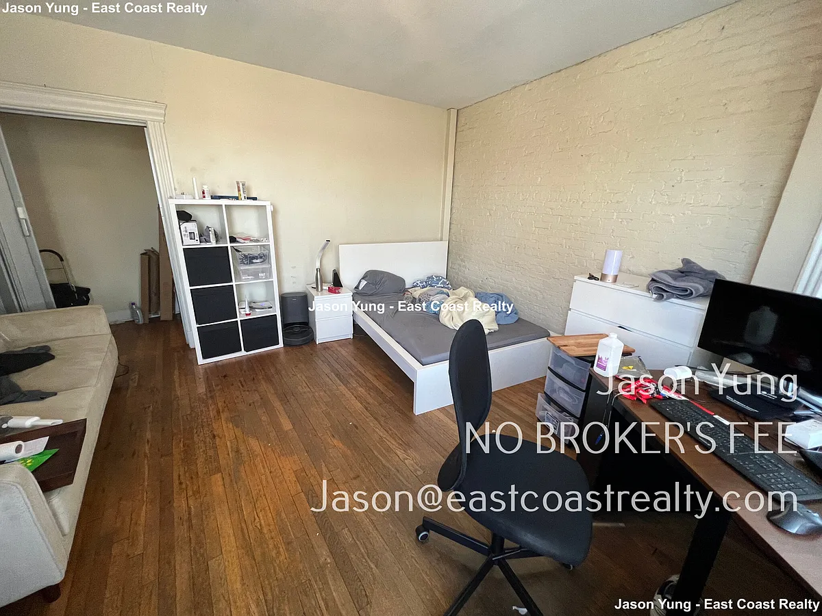 Building Photo - 360 Riverway #368-17
