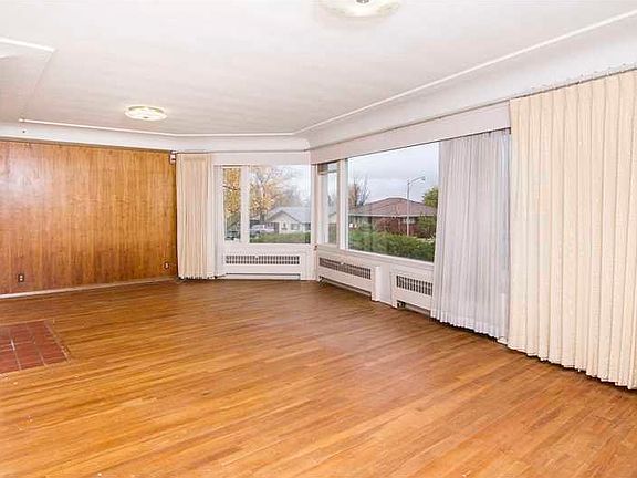 3rd image of 603 Avenue C