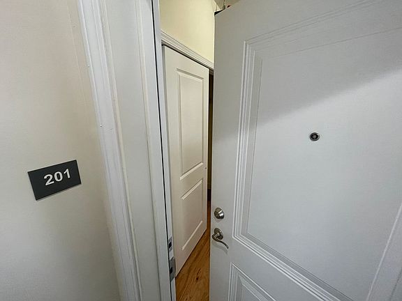 5th image of 883 Broadway #201