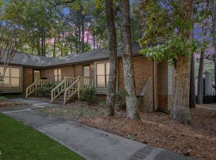 300 W Woodcroft Pkwy APT 25D, Durham, NC 27713