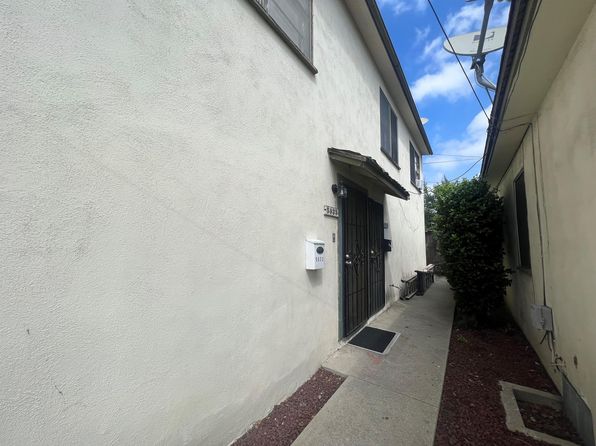 5933 Camellia Ave #1/2