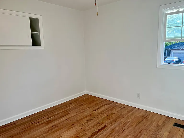 1008 Icel Ct NE — Photo 18