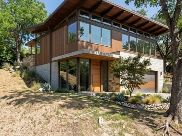 2560 N Hines Dr, Los Angeles, CA 90065