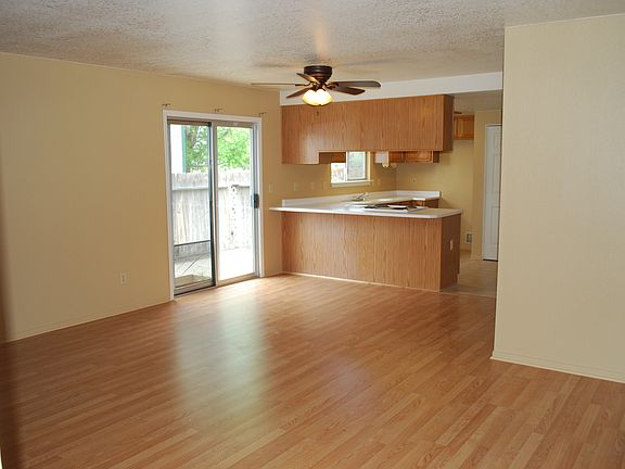 2nd image of 762 Linda Dr APT A