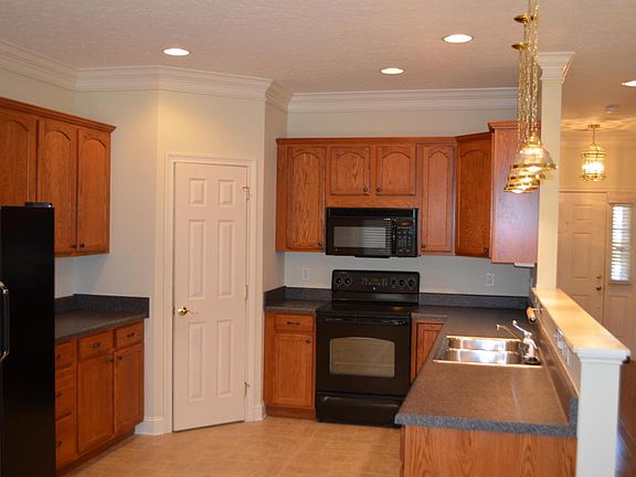 4th image of 416 Woodlawn Gardens Way #5