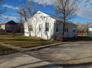 33 S 4th St, Sunburst, MT 59482