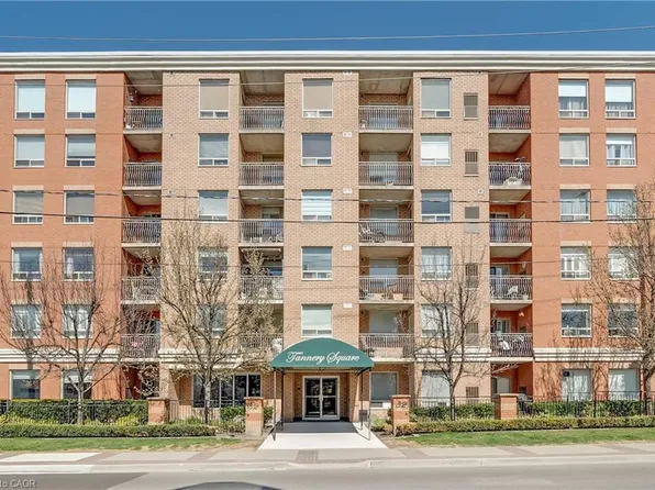 32 Tannery St #608, Mississauga, ON L5M 6T6