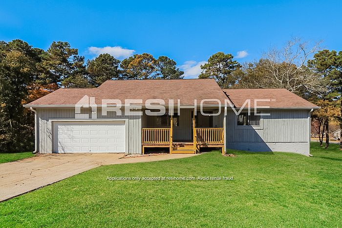 1st image of 3041 Carmel Dr