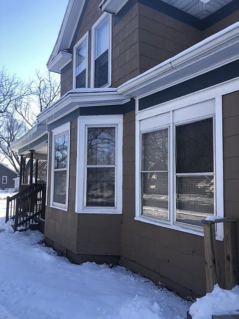 1st image of 4625 Davis Ave
