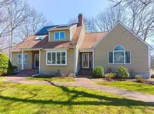 16 Monterey Dr, Franklin, MA 02038