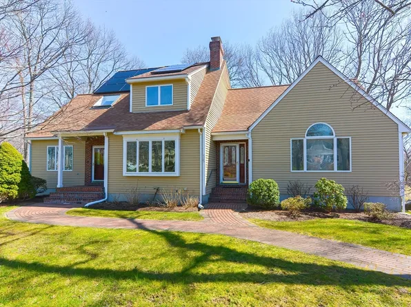 16 Monterey Dr, Franklin, MA 02038