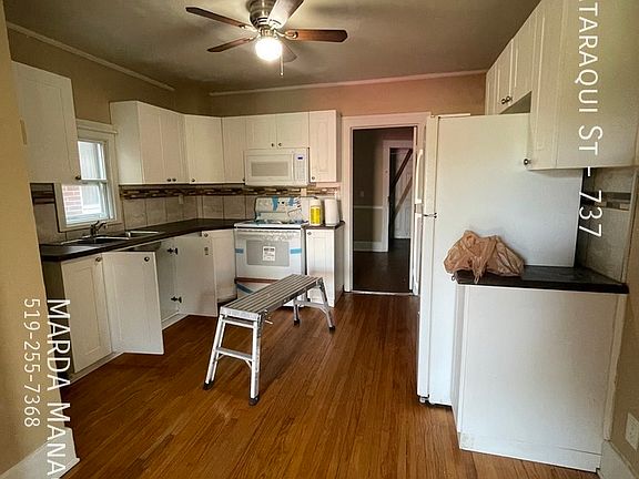 4th image of 737-739 Cataraqui St #737