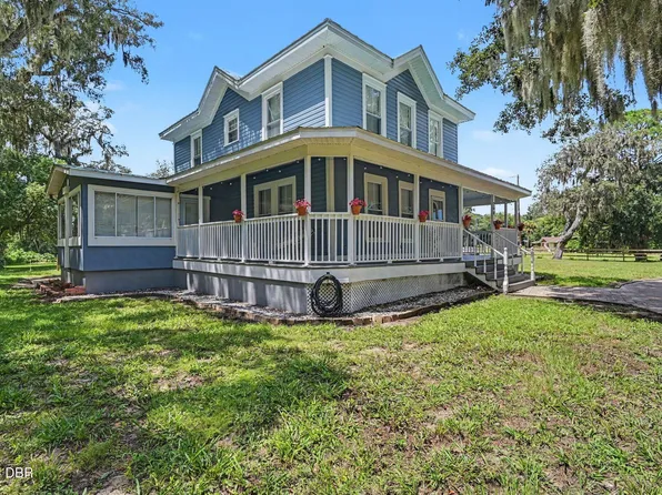 208 S Gaines St, Oak Hill, FL 32759
