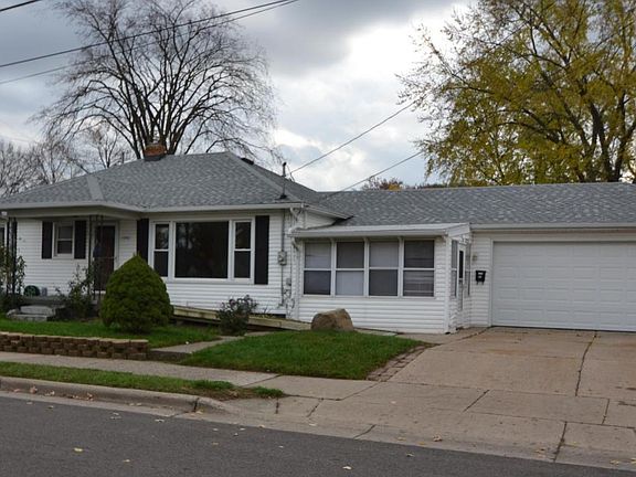 2nd image of 1940 Wrenwood St SW