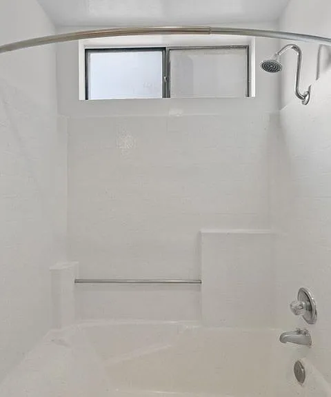 1254 S Saltair Ave #101 — Photo 20