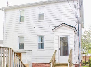 26 Shaws Ln, Bristol, RI 02809