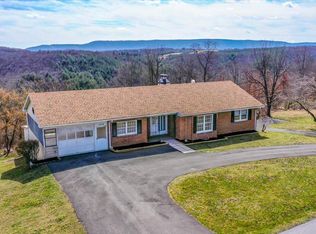 3778 Fairview Dr, Berkeley Springs, WV 25411