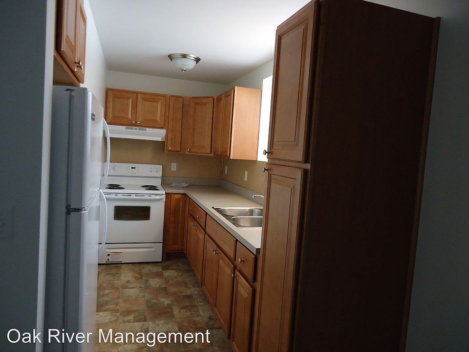 2nd image of 125 Cemetery Rd APT 4B