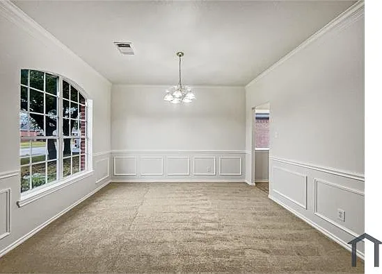 5 bed, 2799 sqft, $3,600 — Photo 4