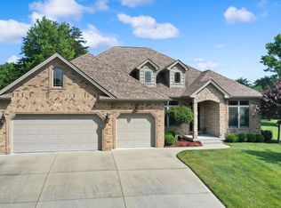 4270 Brookfield Dr, Columbus, IN