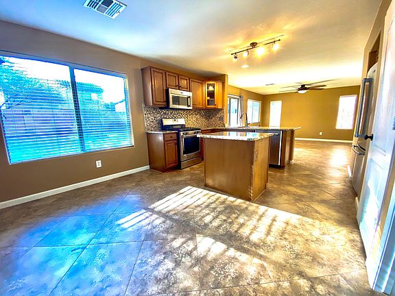 5th image of 2405 W Silver Sage Ln