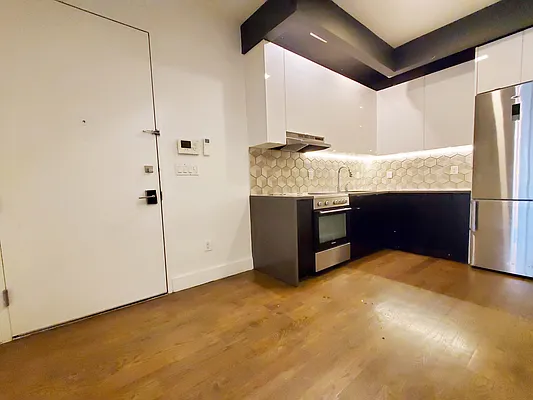 Rented by Rentall Group Inc | media 1