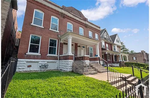 5130 Kensington Ave #2F Photo 1 5130 Kensington Ave #2F Photo 1
