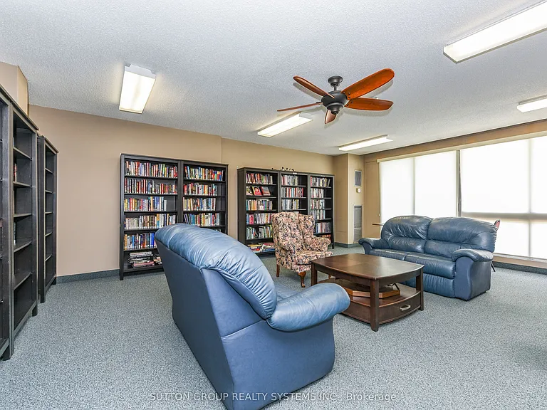 2055 Upper Middle Rd #705 — Photo 37