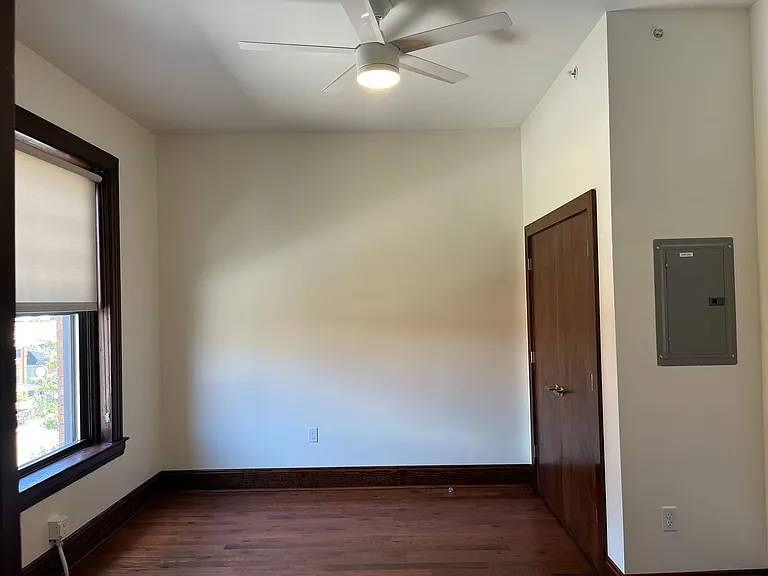 303 Greenup (NEW) — Photo 11
