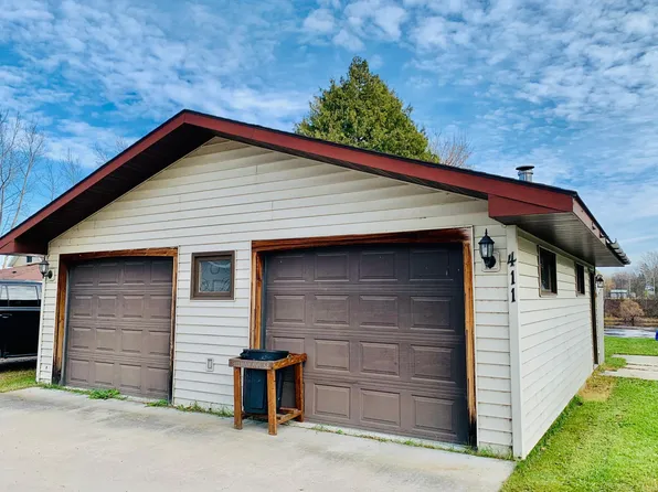 411 Bay Ave SE, Baudette, MN 56623