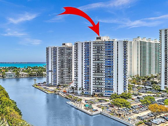 3rd image of 20505 E Country Club Dr APT 1733