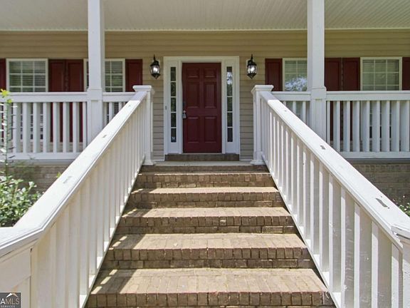 3rd image of 30 Rainey Ridge Dr