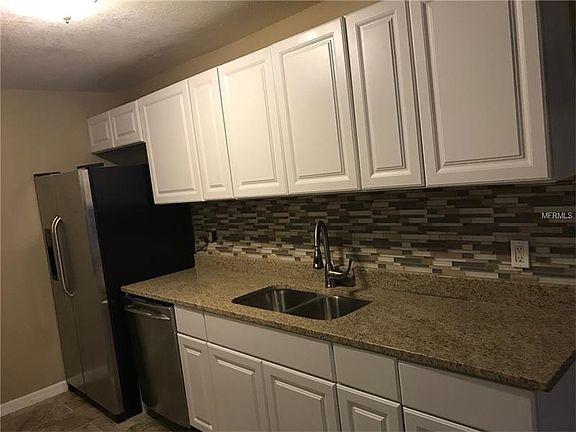 5th image of 4614 Jonathan Charles Dr