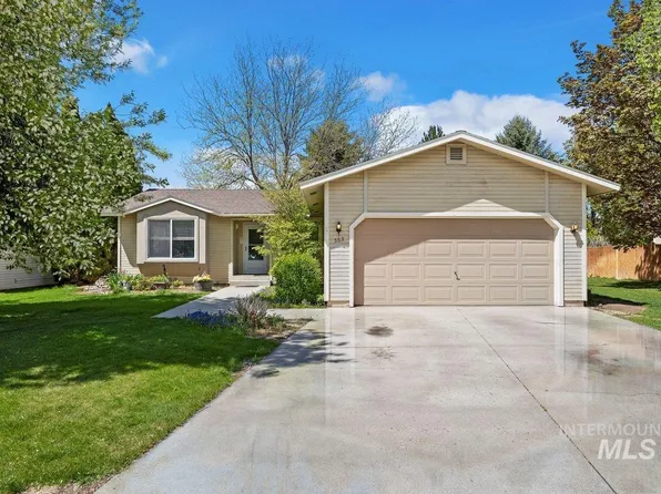 563 Elizabeth Park Dr, Twin Falls, ID 83301