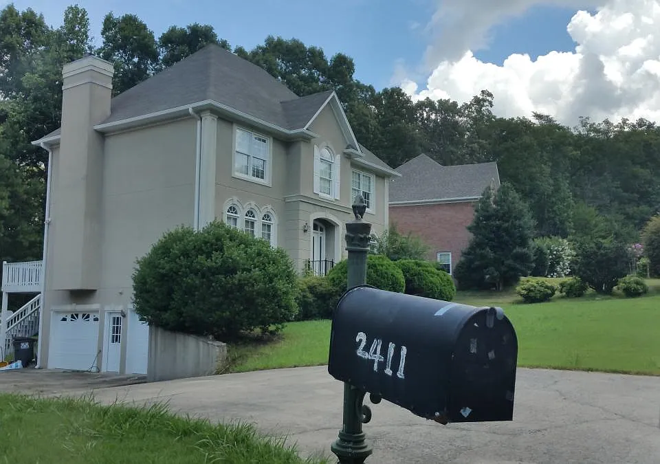 2411 Southwood Trce