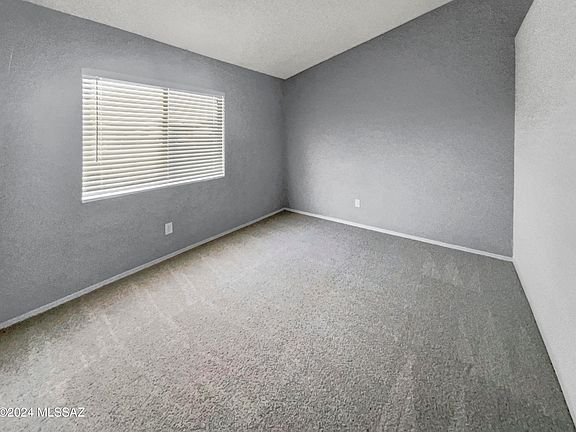 5th image of 4430 W Rockwood Dr