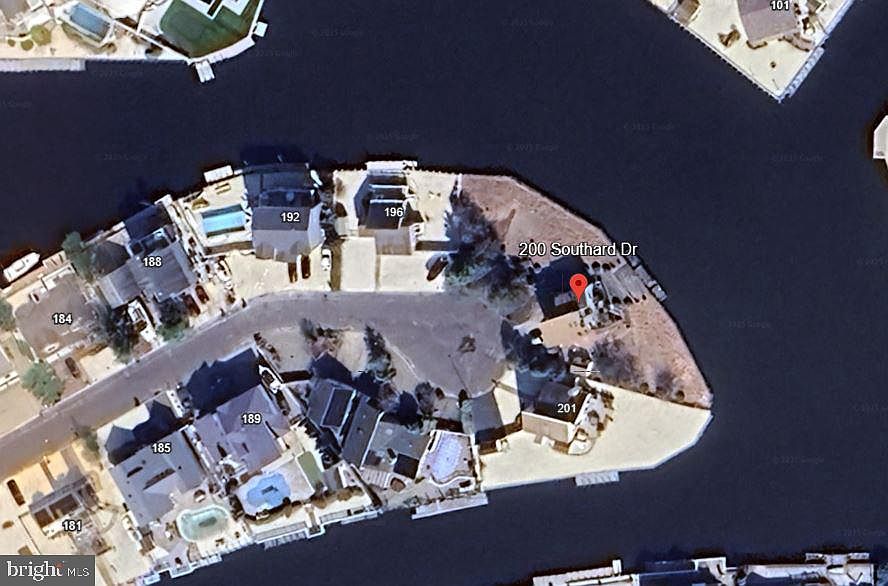 2nd image of 200 Southard Dr