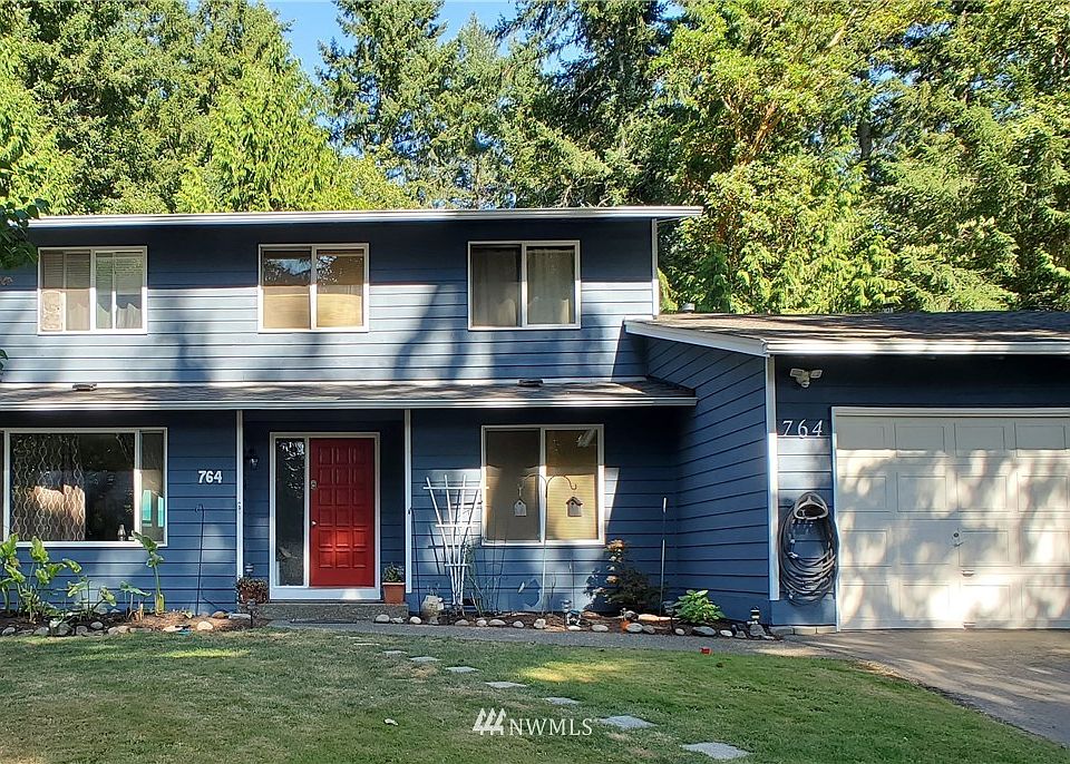 1st image of 764 NE Vena Court