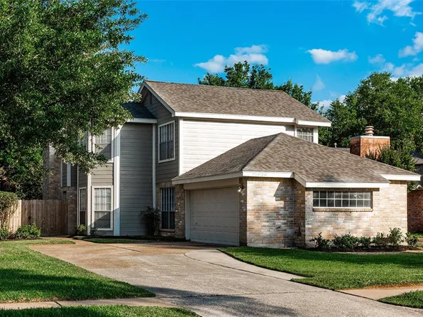 15939 Oak Mountain Dr, Houston, TX 77095