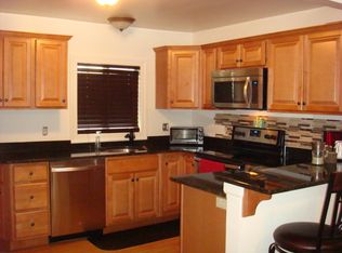 11 Fern Pl, Mount Arlington, NJ 07856