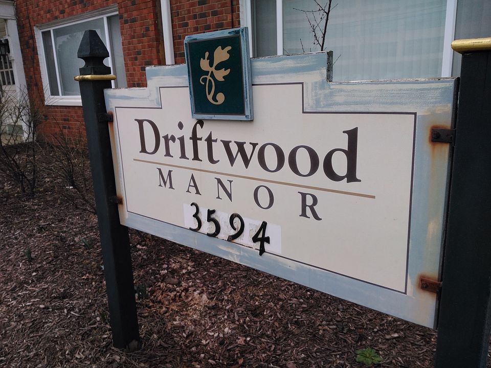DRIFTWOOD MANOR