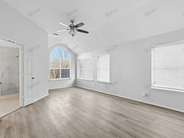 2314 Stillwater Dr — Photo 16