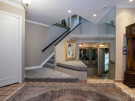 2nd image of 137 Fulton Ave