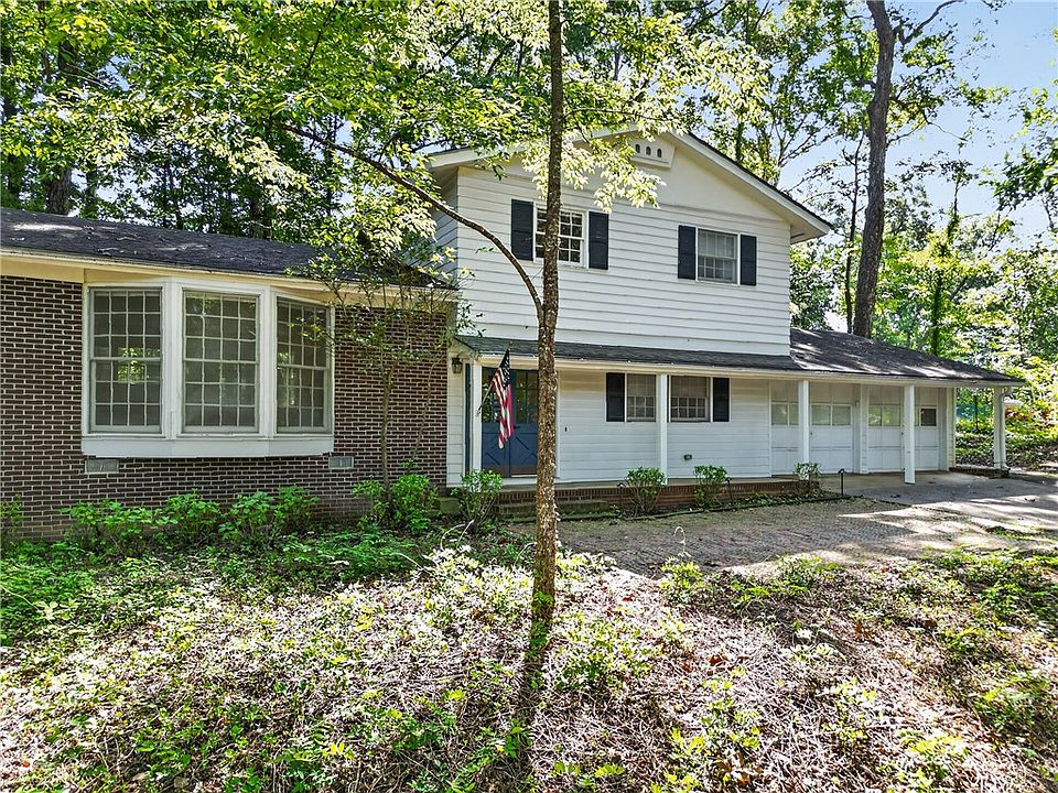 1st image of 324 Woodland Way