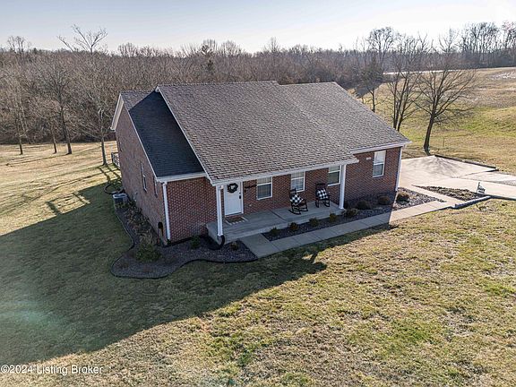 2nd image of 154 Cedar Springs Dr